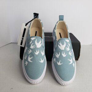 New MCQ by Alexander McQueen Women's Swallow Slip-On Sneaker
